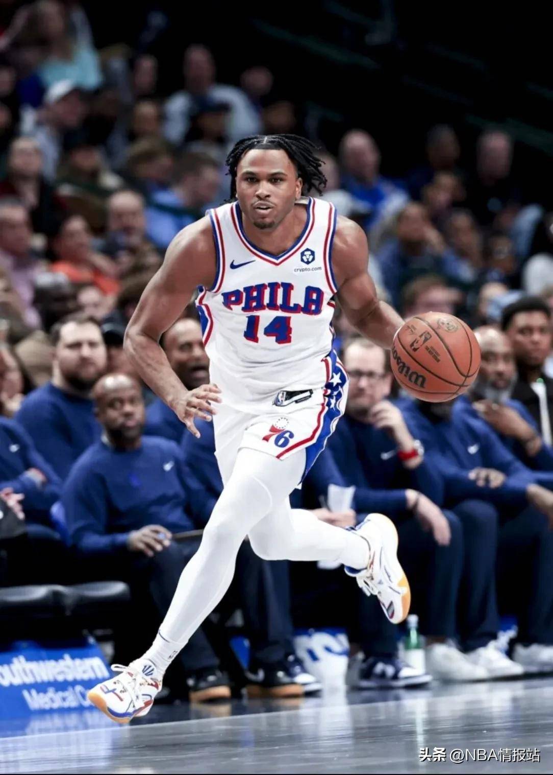 包含NBA总决赛转会期走向成谜,明尼苏达森林狼官宣签约,球迷炸锅,心理建设被强调的词条